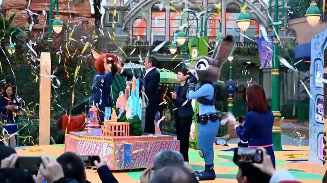 撕开眼睛流血孩子受牵连目击者发声麻将胡了迪士尼互殴后续！衣服被(图15)